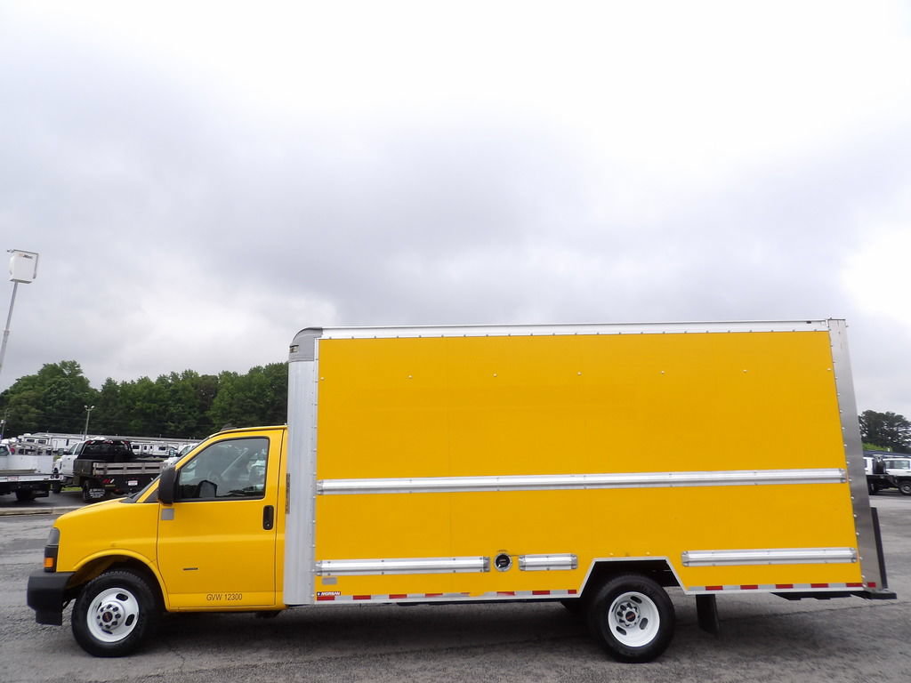 Used 2019 GMC Savana 3500 Extended w/ Driver Convenience Package RWD image 50