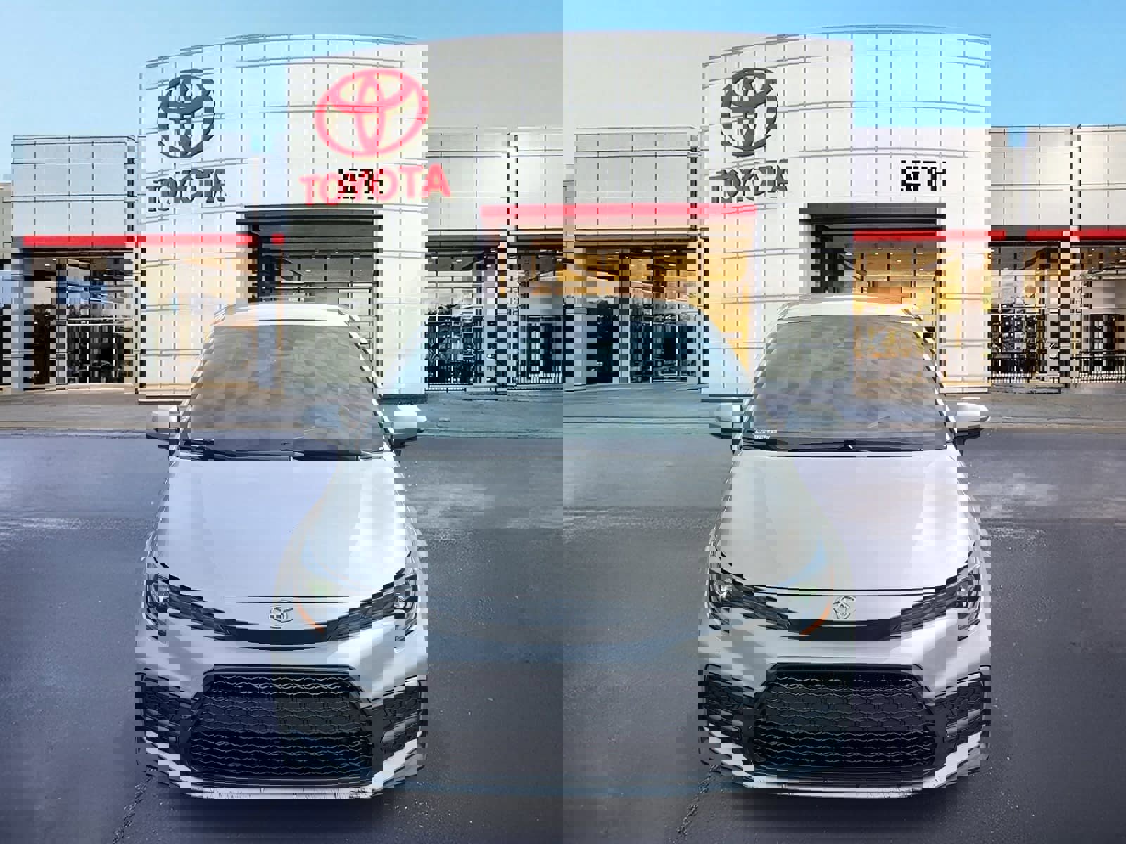 Used 2021 Toyota Corolla SE image 2