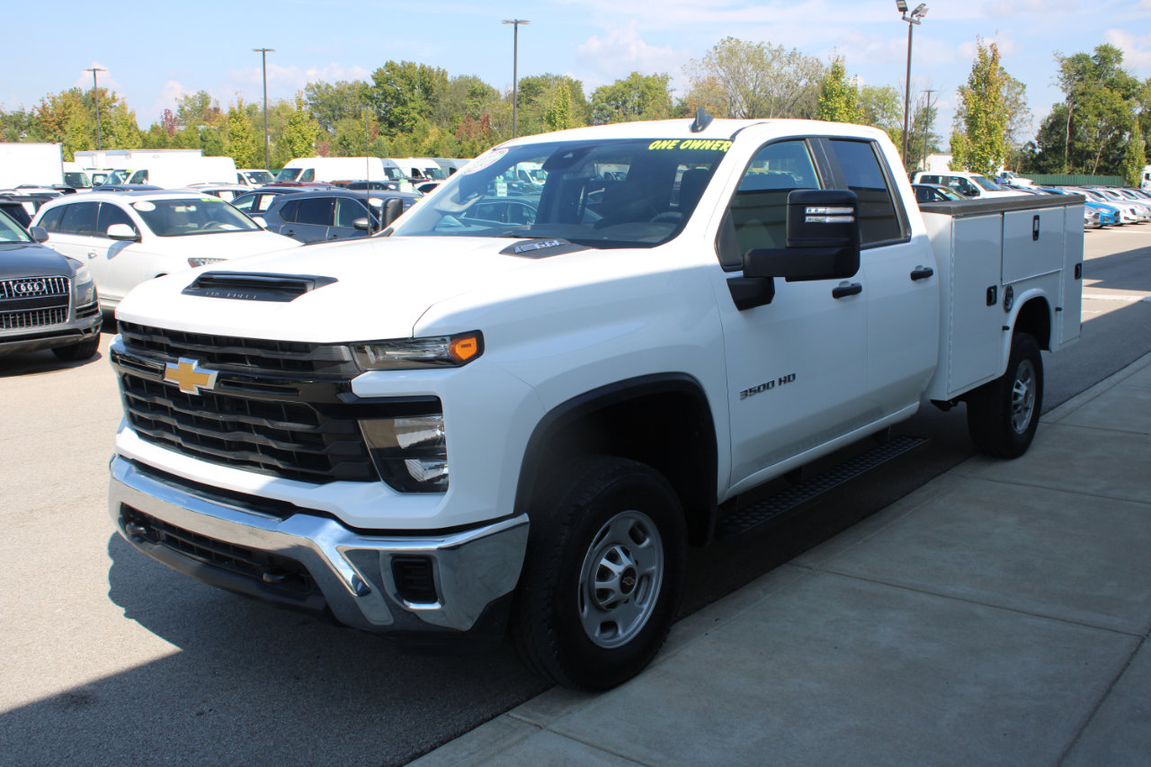 Used 2024 Chevrolet Silverado 2500 W/T w/ WT Convenience Package image 3