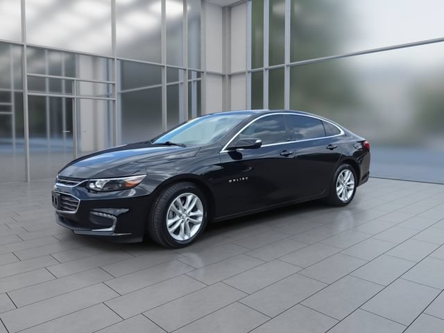 Used 2018 Chevrolet Malibu LT w/ Driver Confidence Package FWD image 4