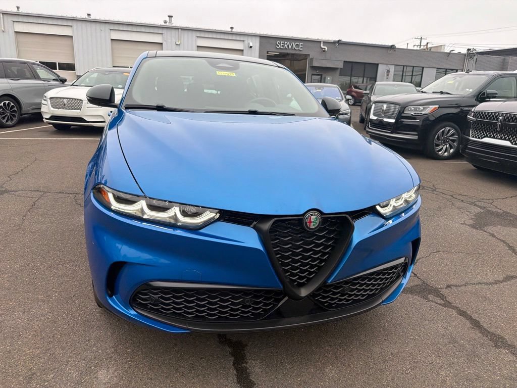 Used 2024 Alfa Romeo Tonale Ti AWD/4WD image 8