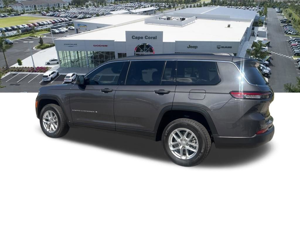 Used 2024 Jeep Grand Cherokee L Laredo RWD image 29