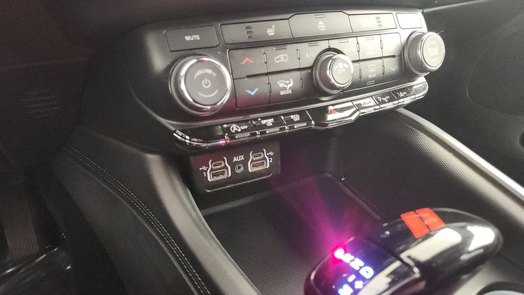 Used 2022 Dodge Durango GT AWD/4WD image 18