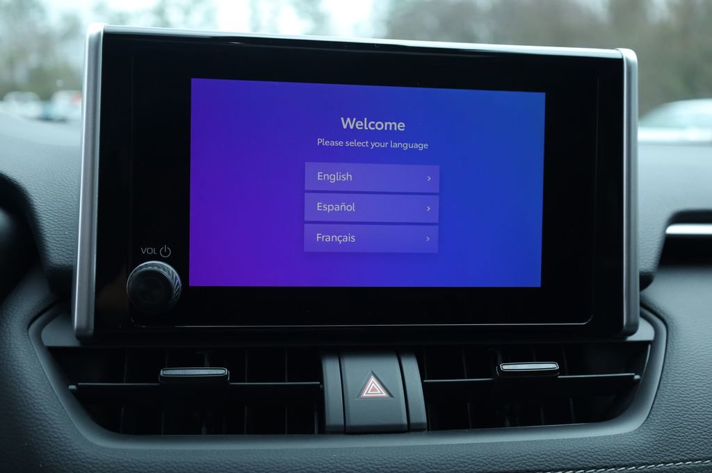 Used 2025 Toyota RAV4 XLE image 7