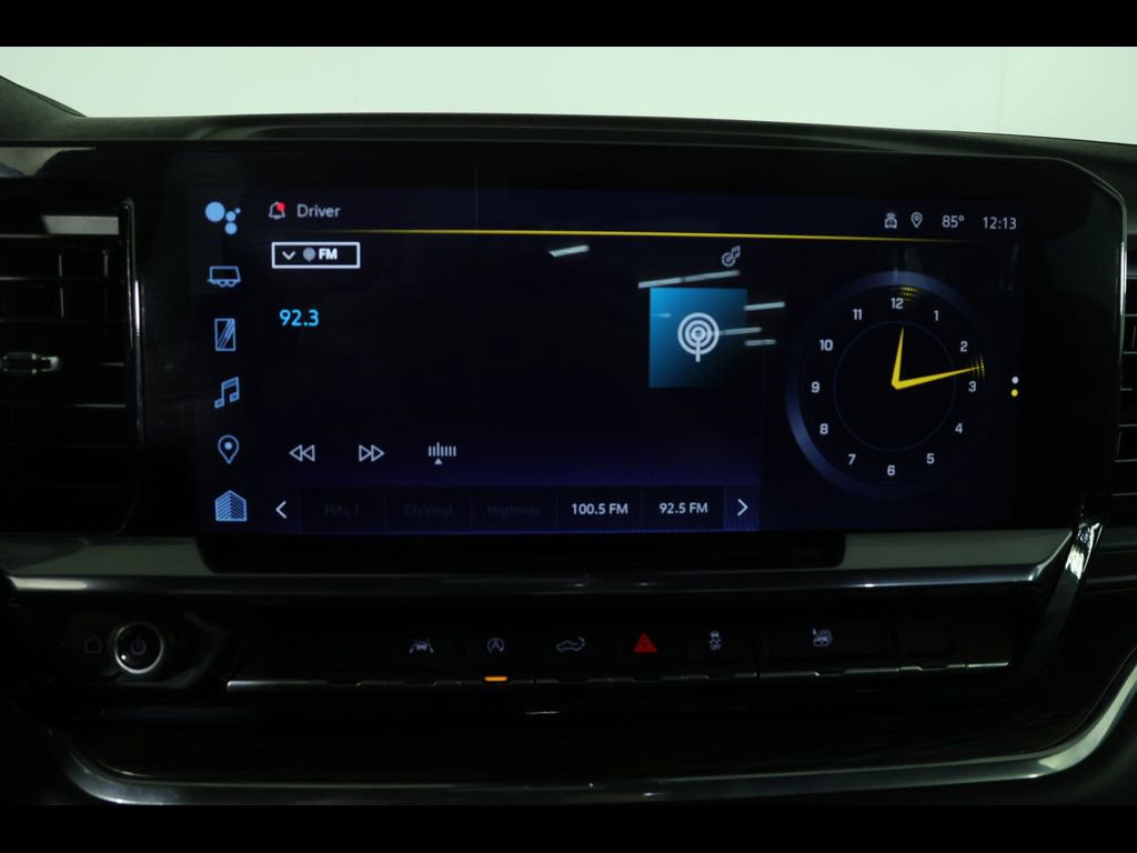 Used 2023 Chevrolet Silverado 1500 LT AWD/4WD image 17