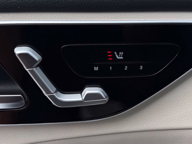 Used 2022 Mercedes-Benz C 300 4MATIC Sedan image 12