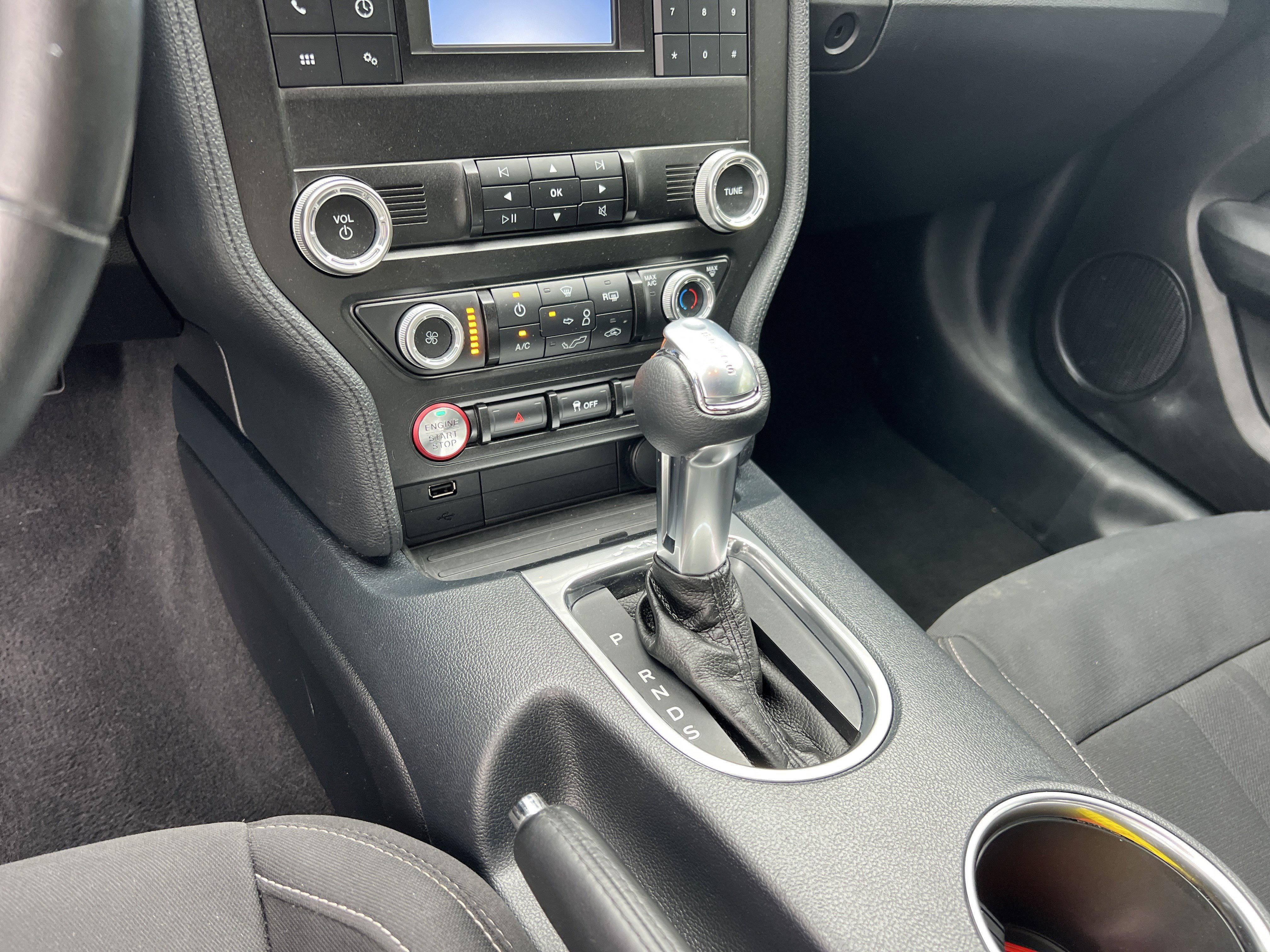 Used 2021 Ford Mustang Coupe w/ Black Accent Package image 27