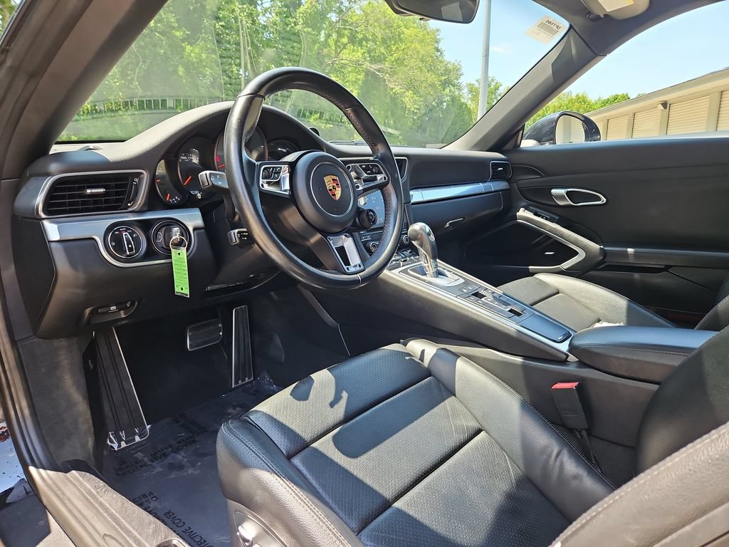 Used 2017 Porsche 911 Carrera S RWD image 4