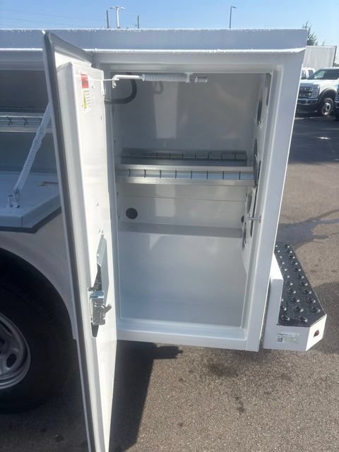 New 2026 Ford F250 XL w/ XL Chrome Package AWD/4WD image 17