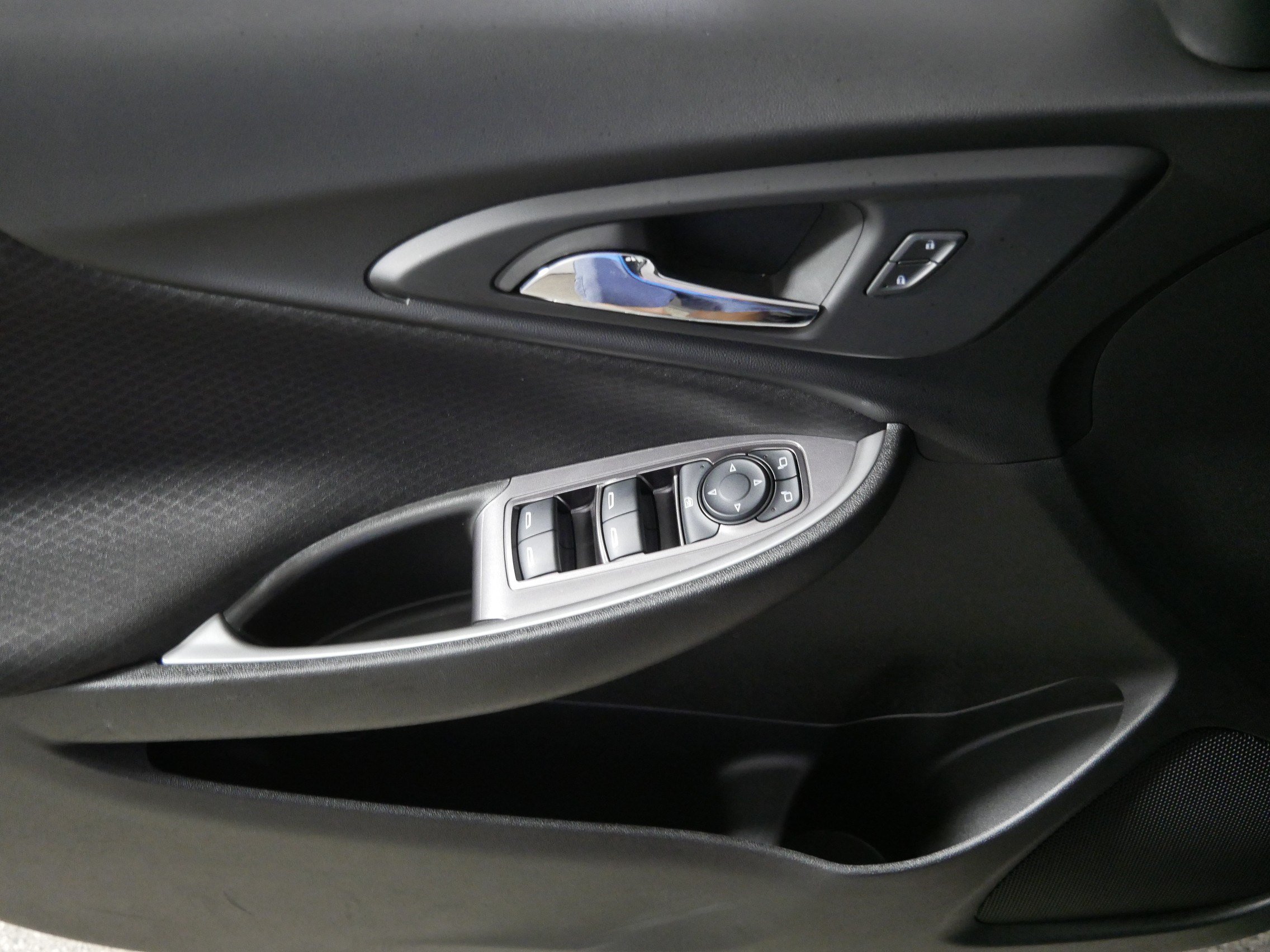 Used 2023 Chevrolet Malibu RS FWD image 19