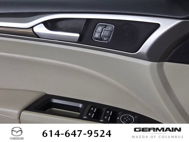 Used 2019 Ford Fusion SEL AWD/4WD image 28