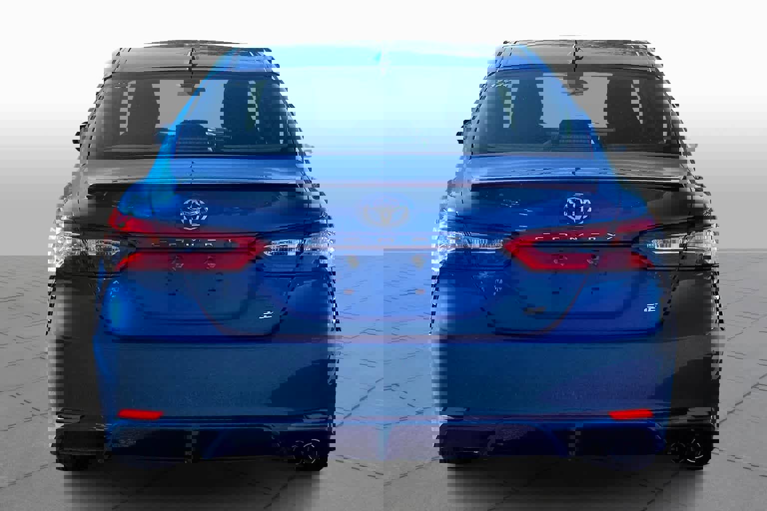 Used 2020 Toyota Camry SE image 5