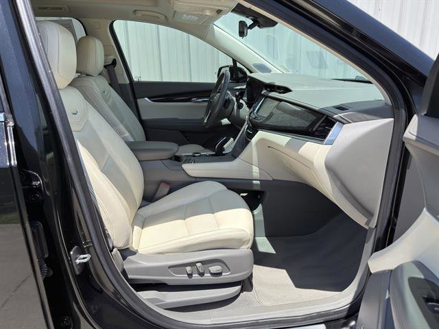 Certified 2022 Cadillac XT6 Premium Luxury w/ Technology Package AWD/4WD image 20