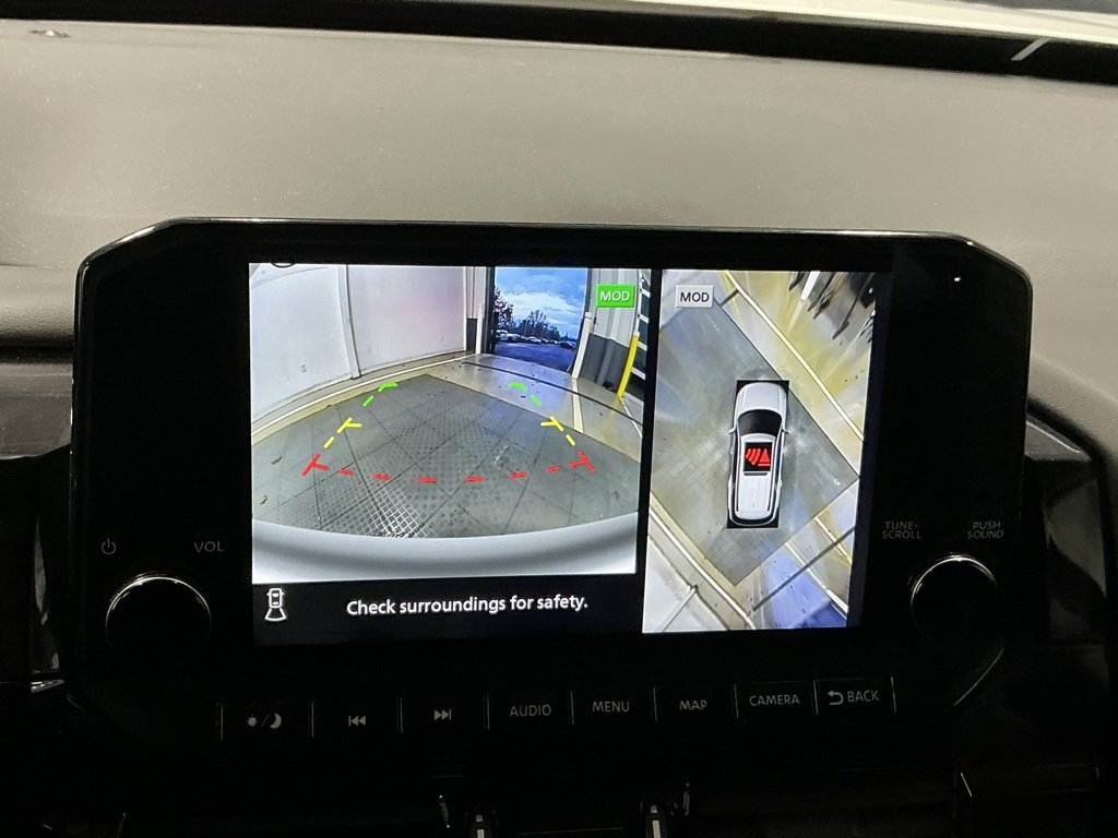 Used 2025 Nissan Pathfinder SL image 7