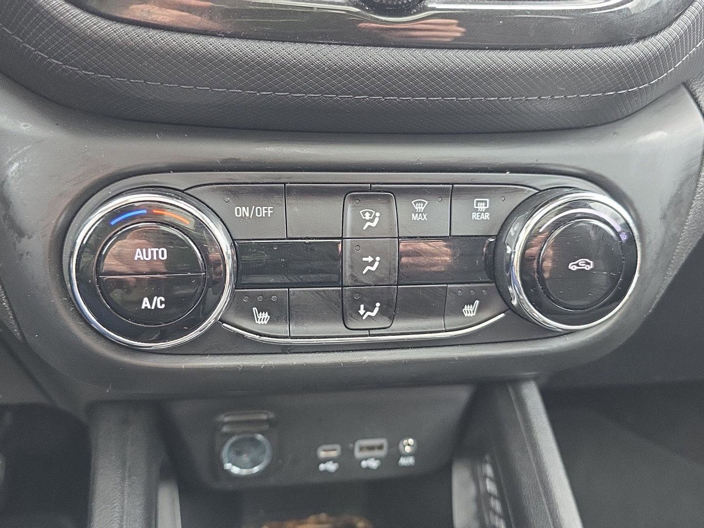 Used 2022 Chevrolet TrailBlazer LT w/ Sun and Liftgate Package AWD/4WD image 39