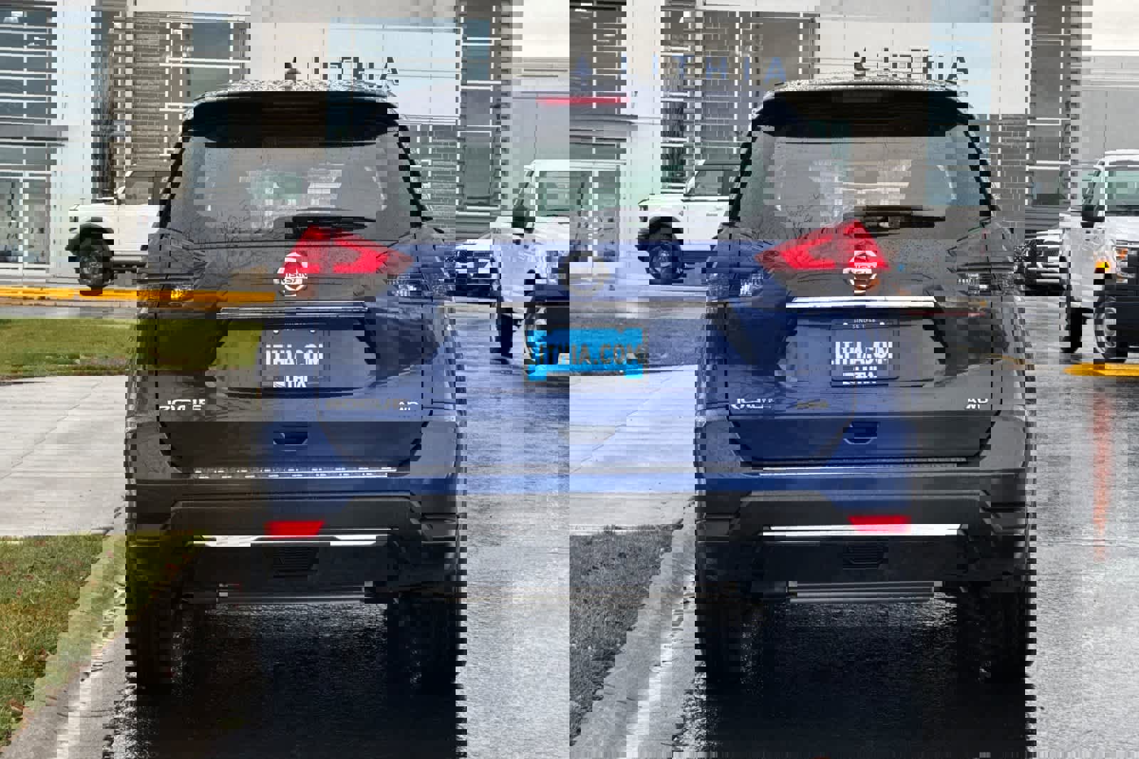 Used 2017 Nissan Rogue S image 7