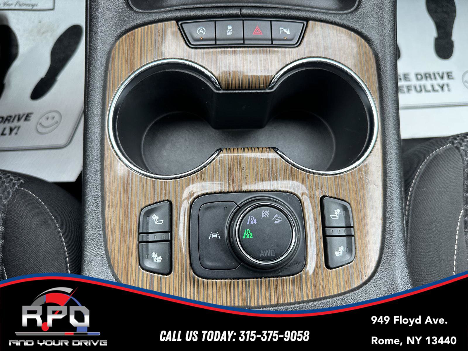 Used 2021 GMC Acadia SLE w/ Driver Convenience Package AWD/4WD image 25