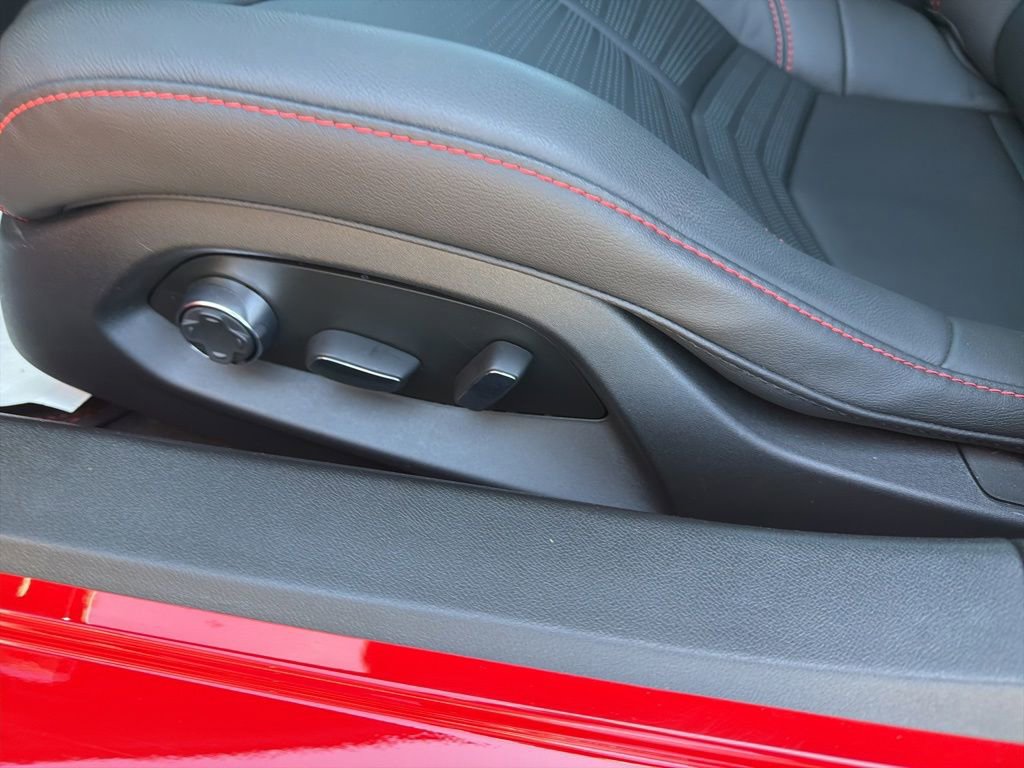 Used 2025 Chevrolet Corvette E-Ray w/ Stealth Interior Trim Package AWD/4WD image 12
