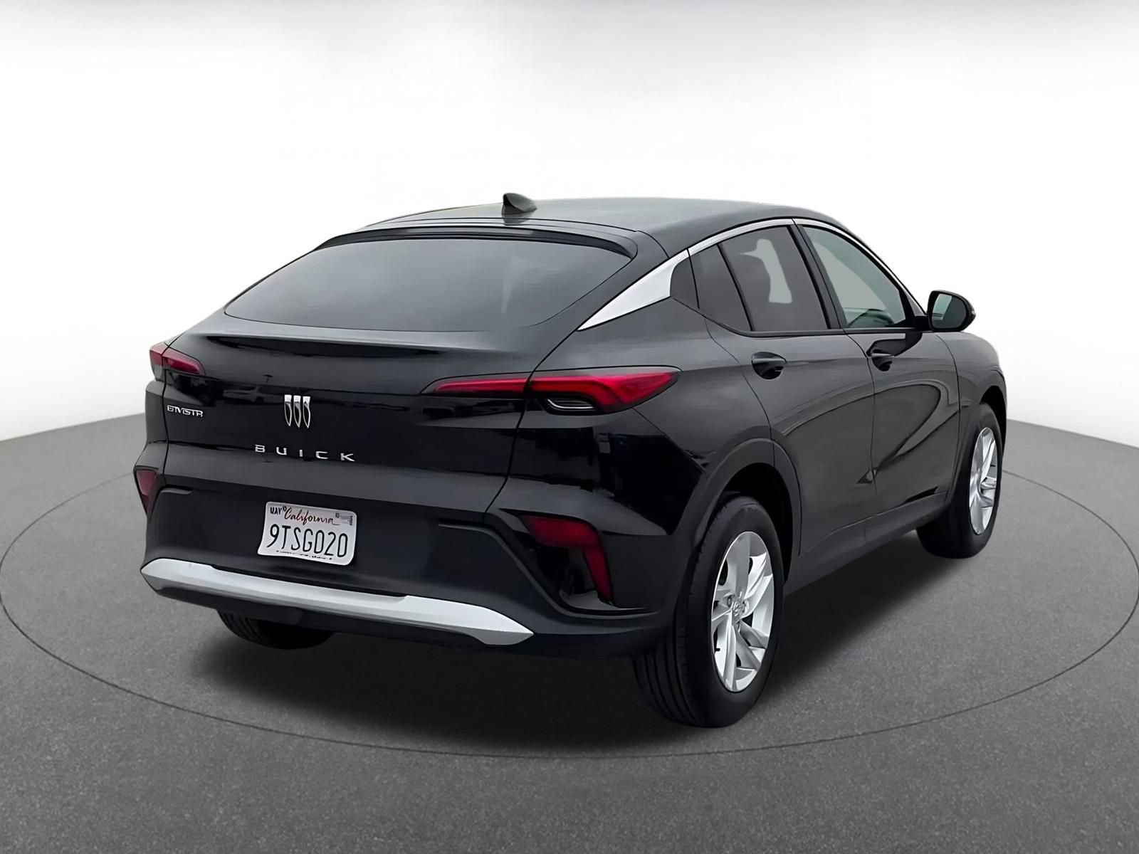 Used 2025 Buick Envista Preferred image 14