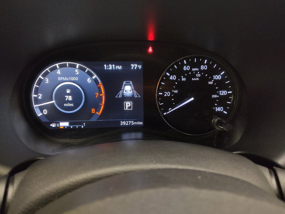 Used 2021 Nissan Kicks SR w/ SR Premium Package FWD image 23