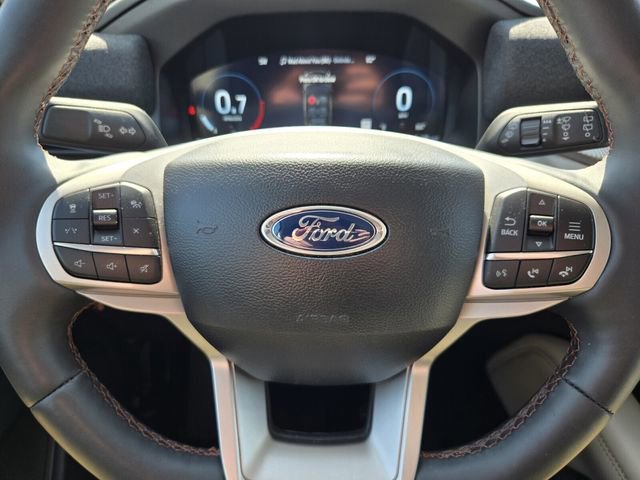 Certified 2025 Ford Explorer Active w/ Active Comfort Package image 27