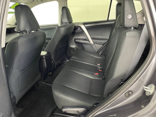 Used 2016 Toyota RAV4 LE AWD/4WD image 17