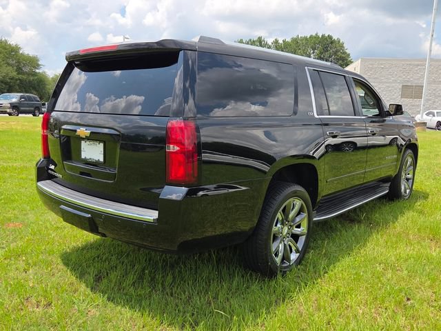 Used 2016 Chevrolet Suburban LTZ RWD image 13