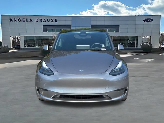 Used 2025 Tesla Model Y Long Range RWD image 2