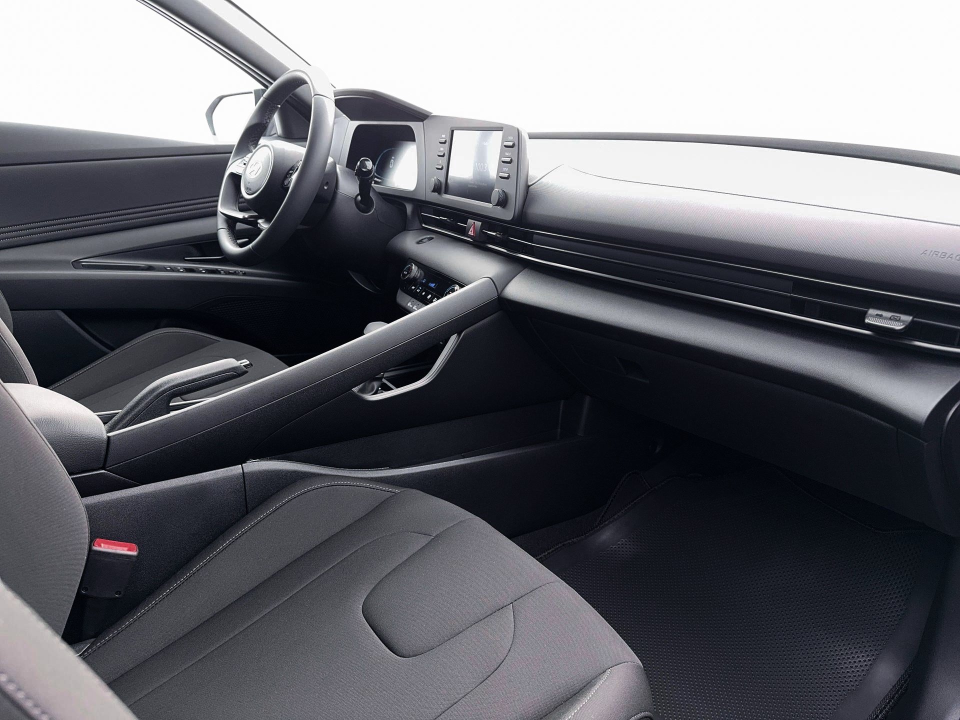 New 2026 Hyundai Elantra SEL Sport FWD image 15
