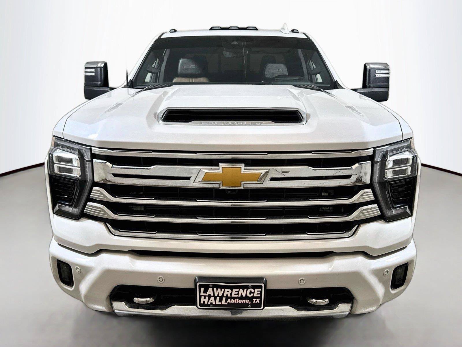 Certified 2025 Chevrolet Silverado 2500 High Country w/ Technology Package AWD/4WD image 2