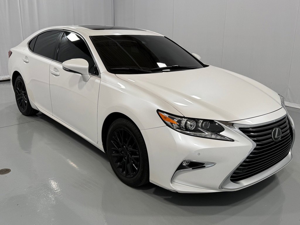 Used 2017 Lexus ES 350 image 3