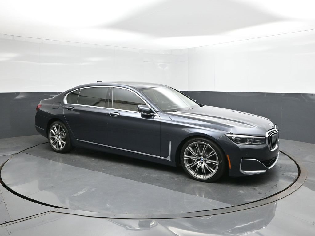 Used 2020 BMW 740i w/ Premium Package image 17