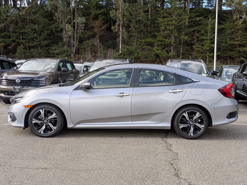 Used 2018 Honda Civic Touring image 8