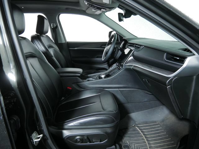 Certified 2024 Jeep Grand Cherokee L Limited AWD/4WD image 11