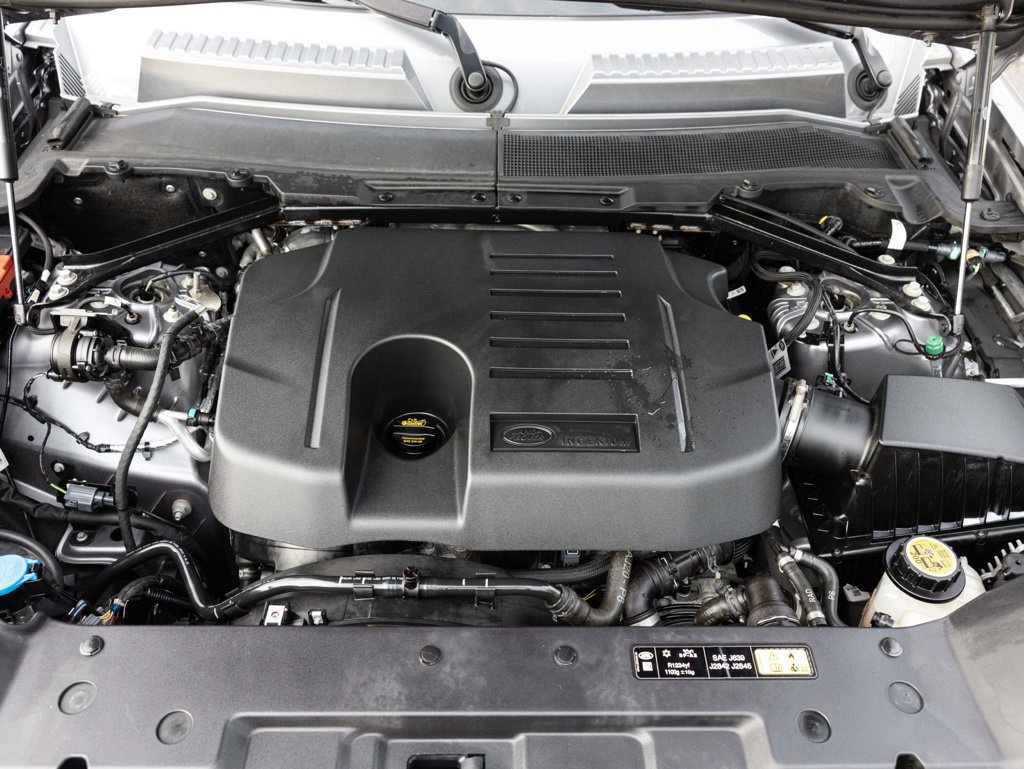 Used 2024 Land Rover Defender 130 S AWD/4WD image 64