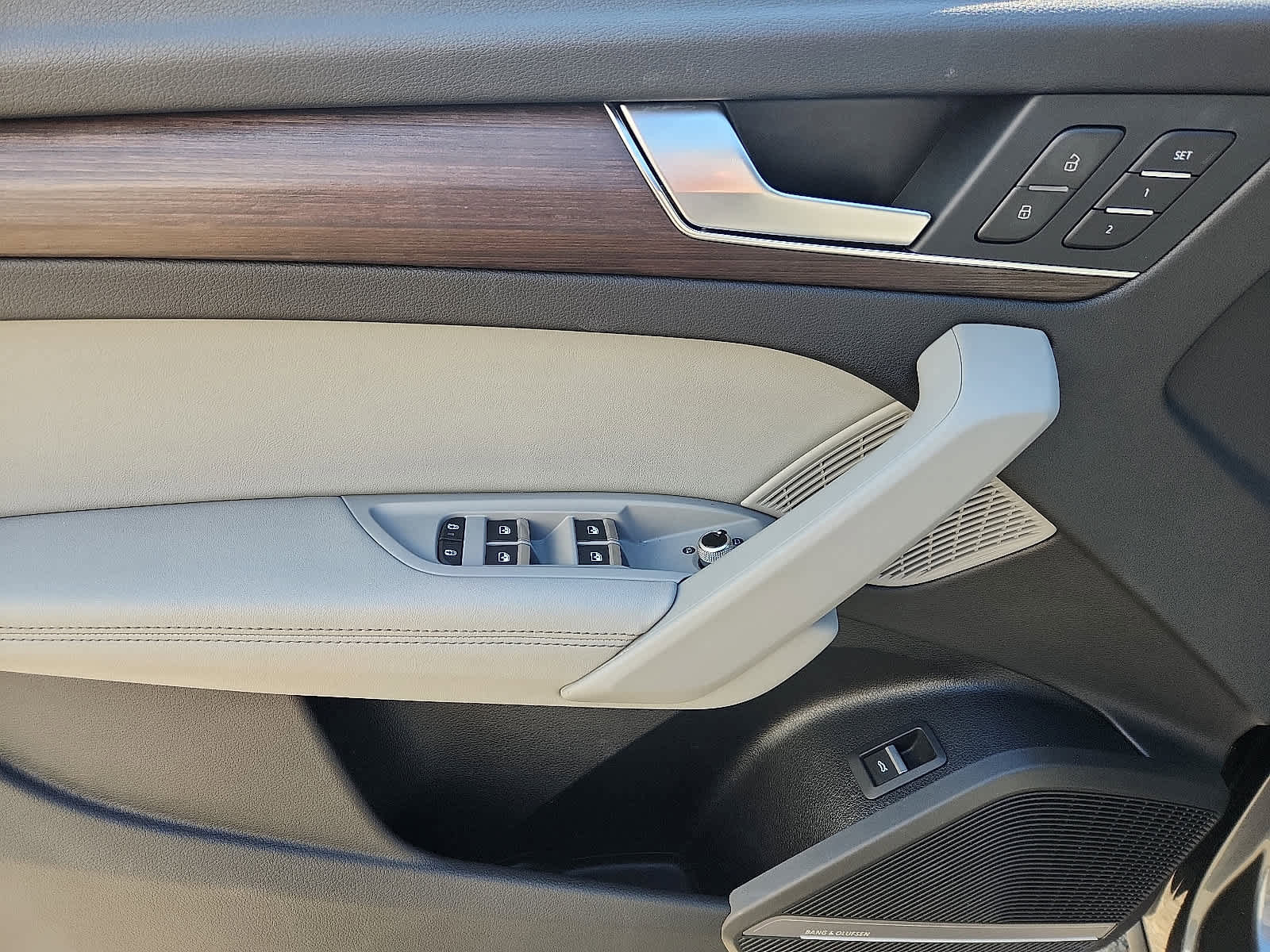 Used 2023 Audi Q5 2.0T Premium Plus w/ Premium Plus Package image 14