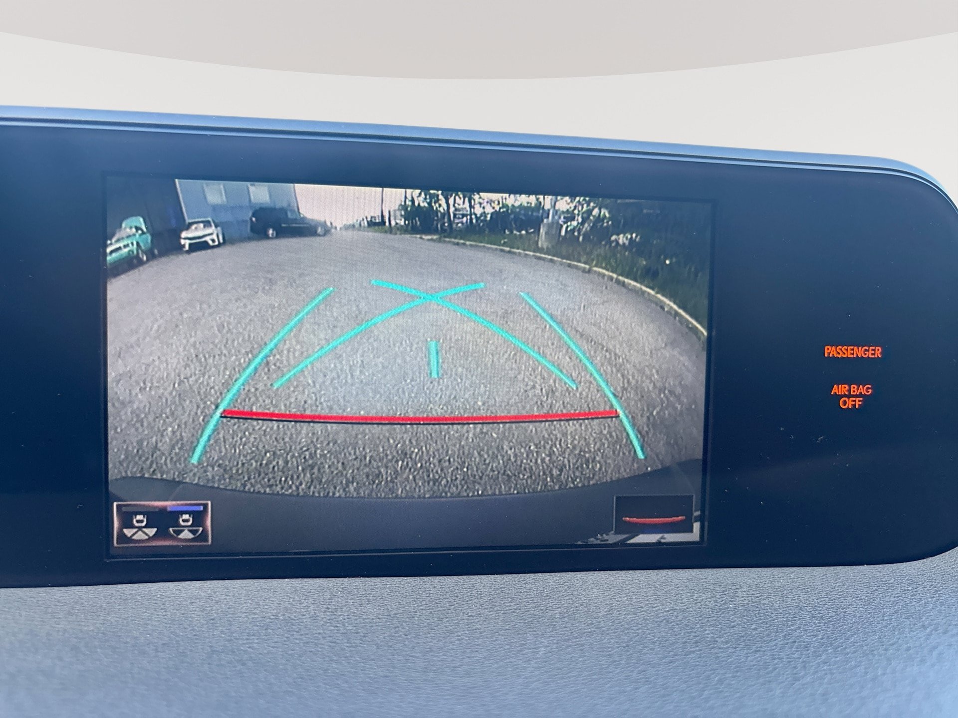 Used 2019 Lexus UX 200 F Sport w/ F Sport Premium Package FWD image 25