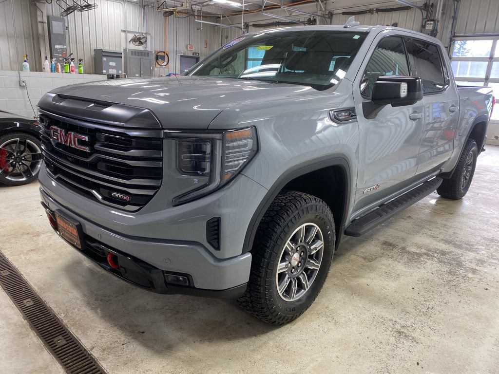Certified 2024 GMC Sierra 1500 AT4 w/ AT4 Premium Package AWD/4WD image 9