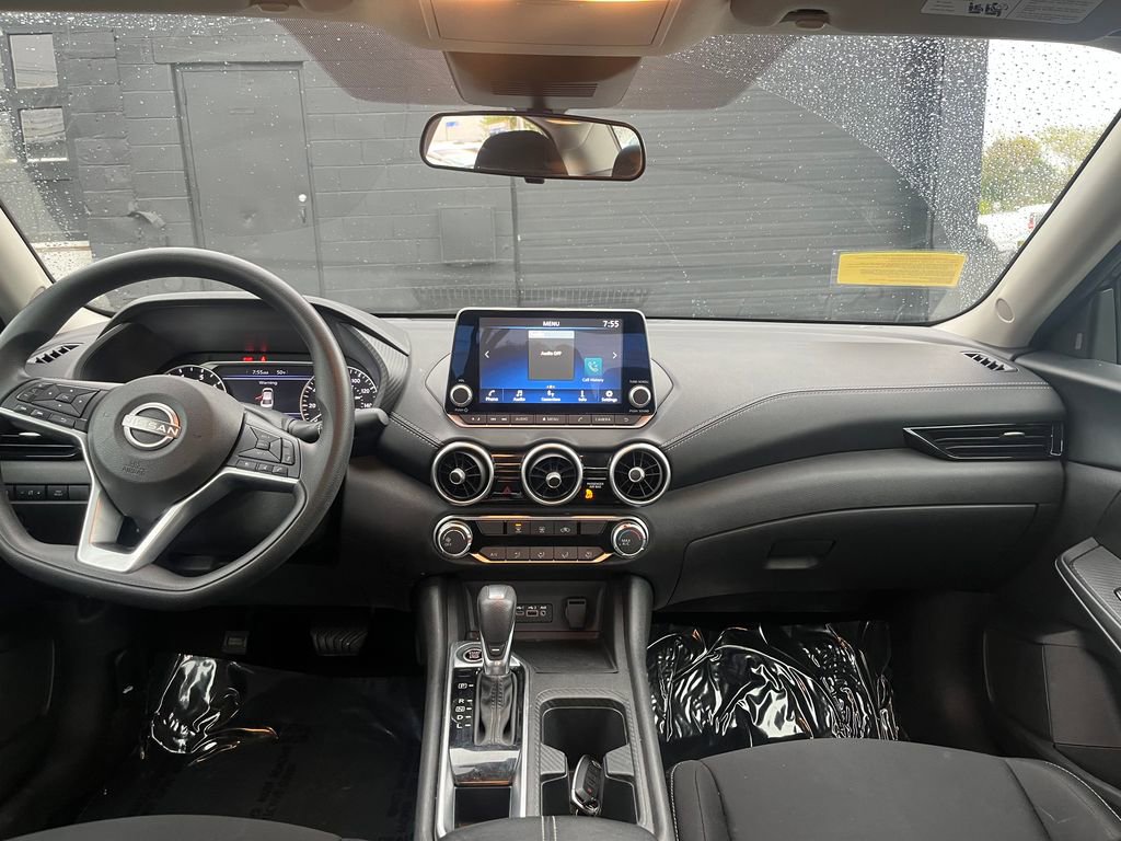 Used 2024 Nissan Sentra SV FWD image 18