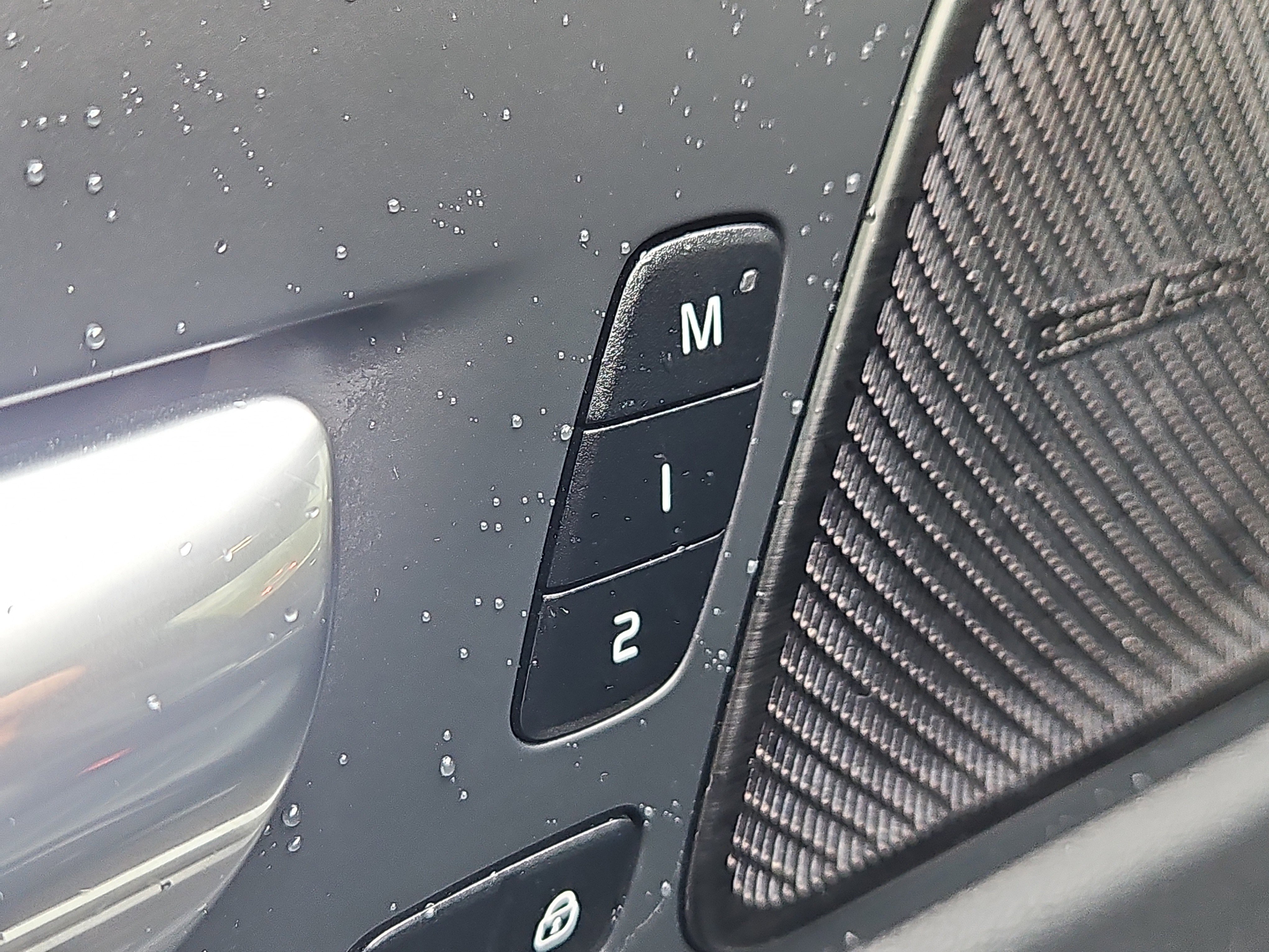 Used 2023 Volvo XC60 B5 Plus w/ Climate Package image 12