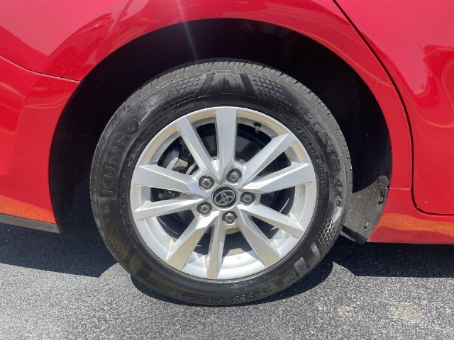 Used 2025 Toyota Camry LE FWD image 35