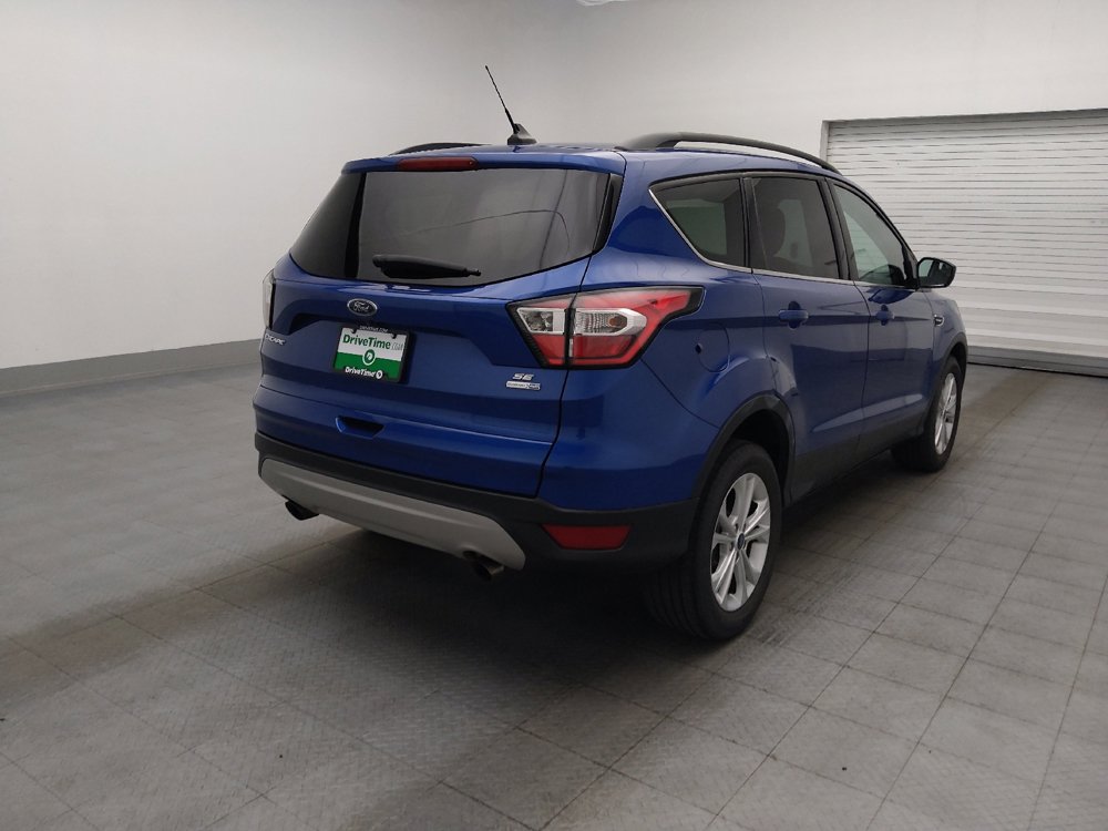 Used 2018 Ford Escape SE w/ SE Sync 3 Package AWD/4WD image 9