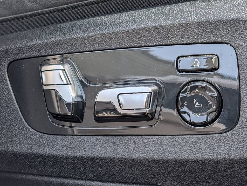 Used 2026 BMW X5 M60i image 20