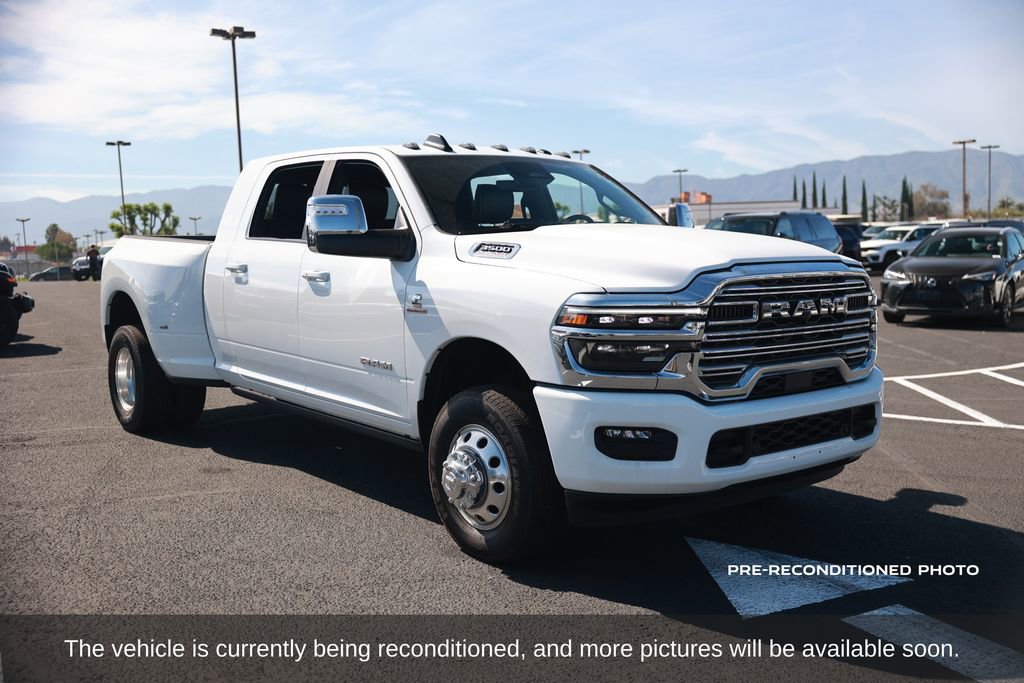 Used 2025 RAM 3500 Laramie w/ Max Tow Package image 8