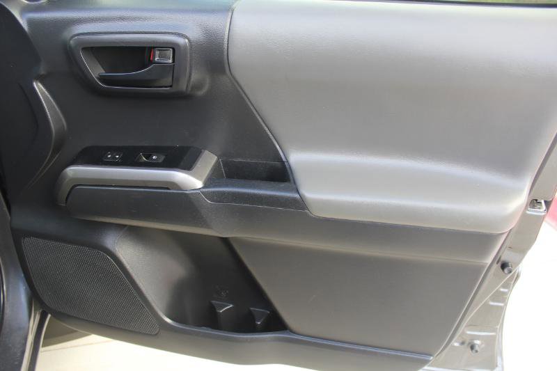 Used 2022 Toyota Tacoma SR5 image 20