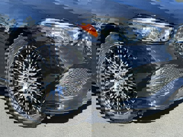 Used 2025 Mercedes-Benz C 300 Sedan video 2