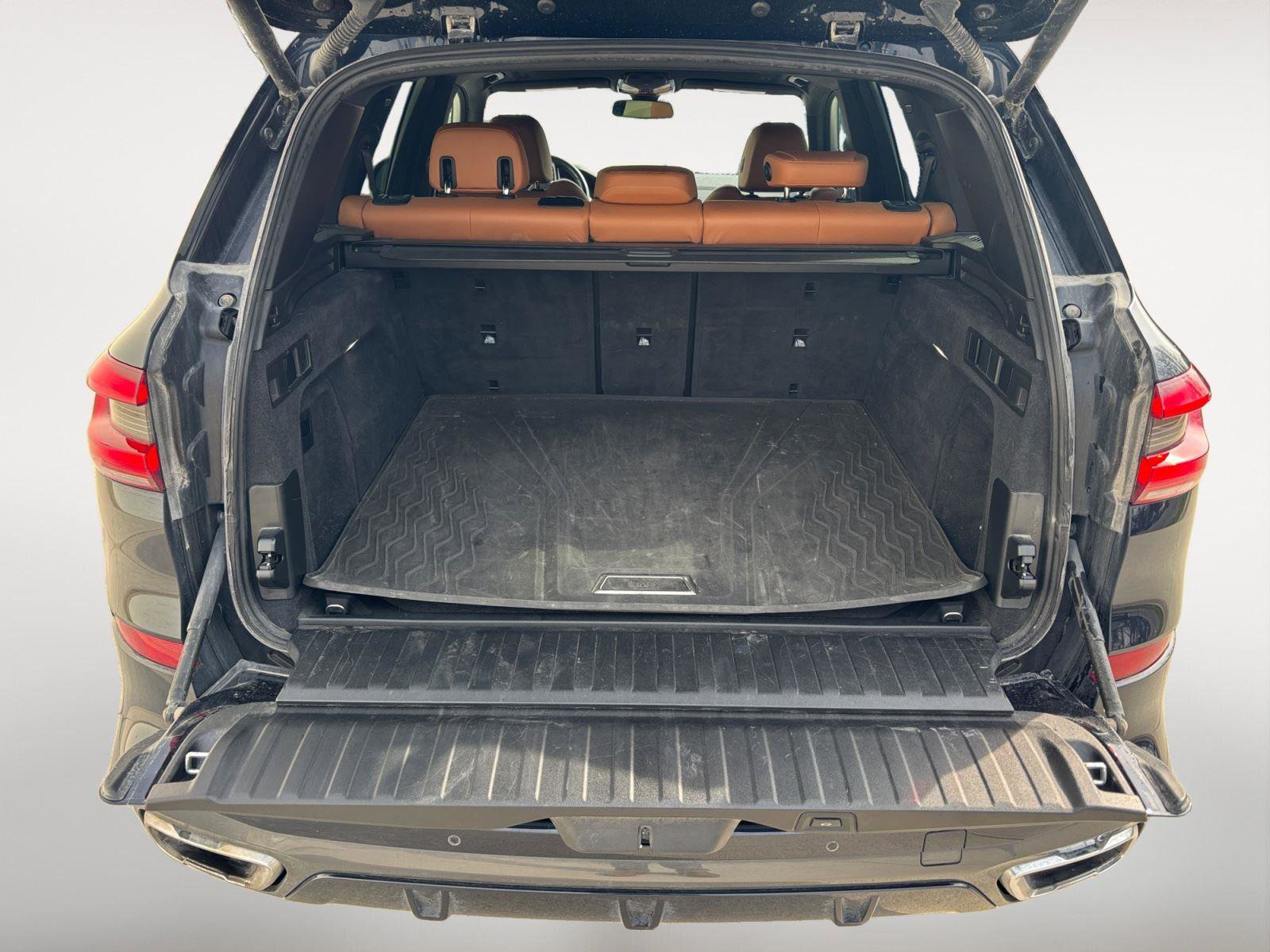 Used 2019 BMW X5 xDrive40i w/ M Sport Package image 16