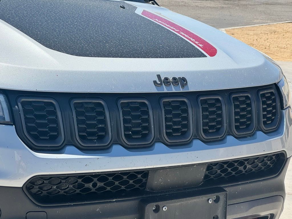 Used 2024 Jeep Compass Trailhawk AWD/4WD image 6
