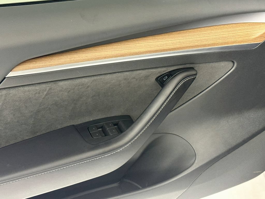 Used 2023 Tesla Model 3 Standard Range RWD image 18