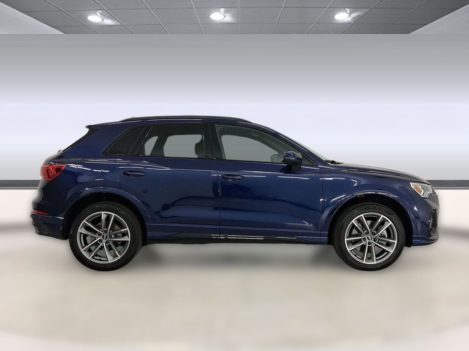 Certified 2025 Audi Q3 2.0T Premium w/ Convenience Package image 8